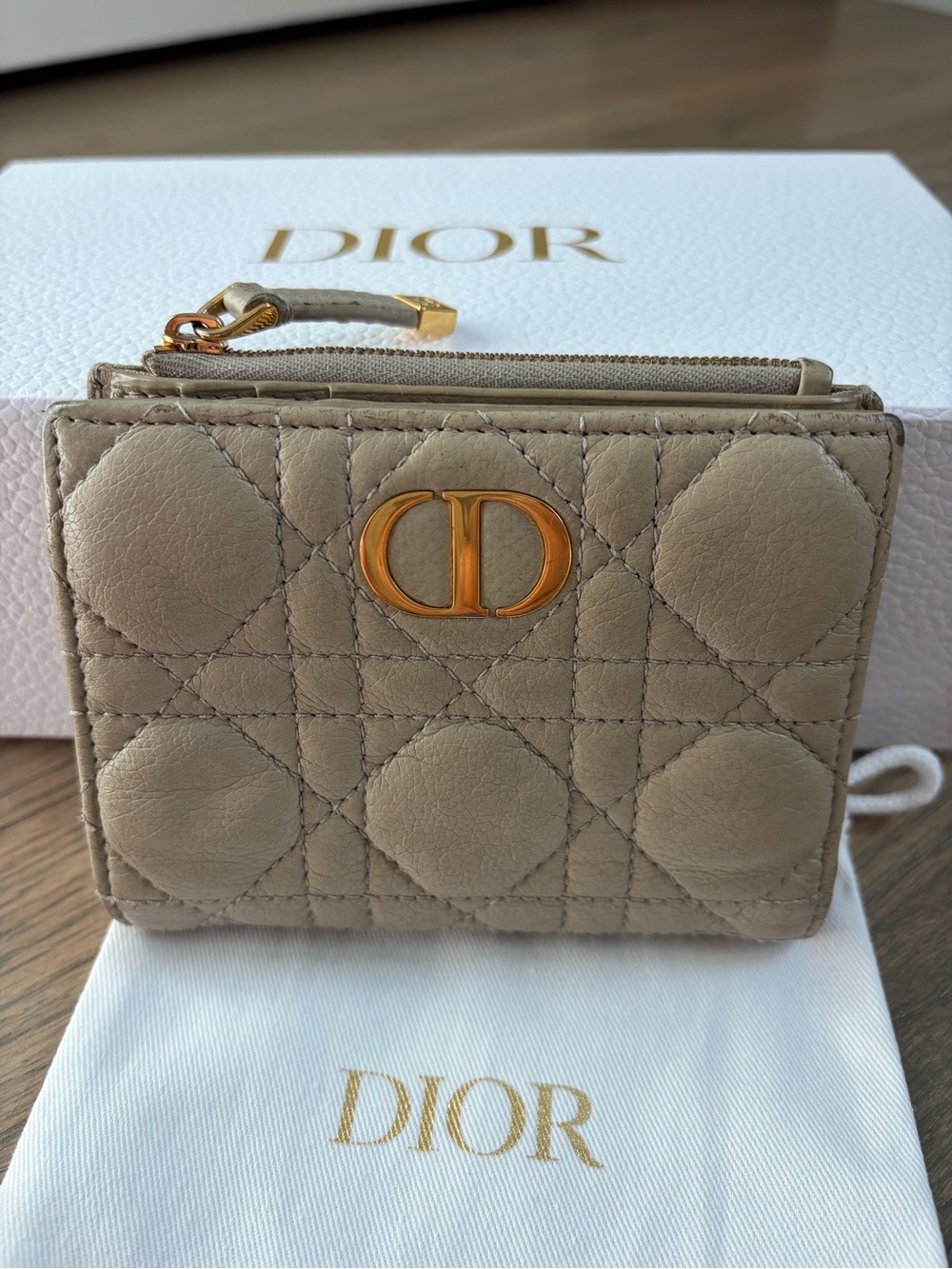 Dior 2023 Caro Dahlia Leather Wallet - Taupe
